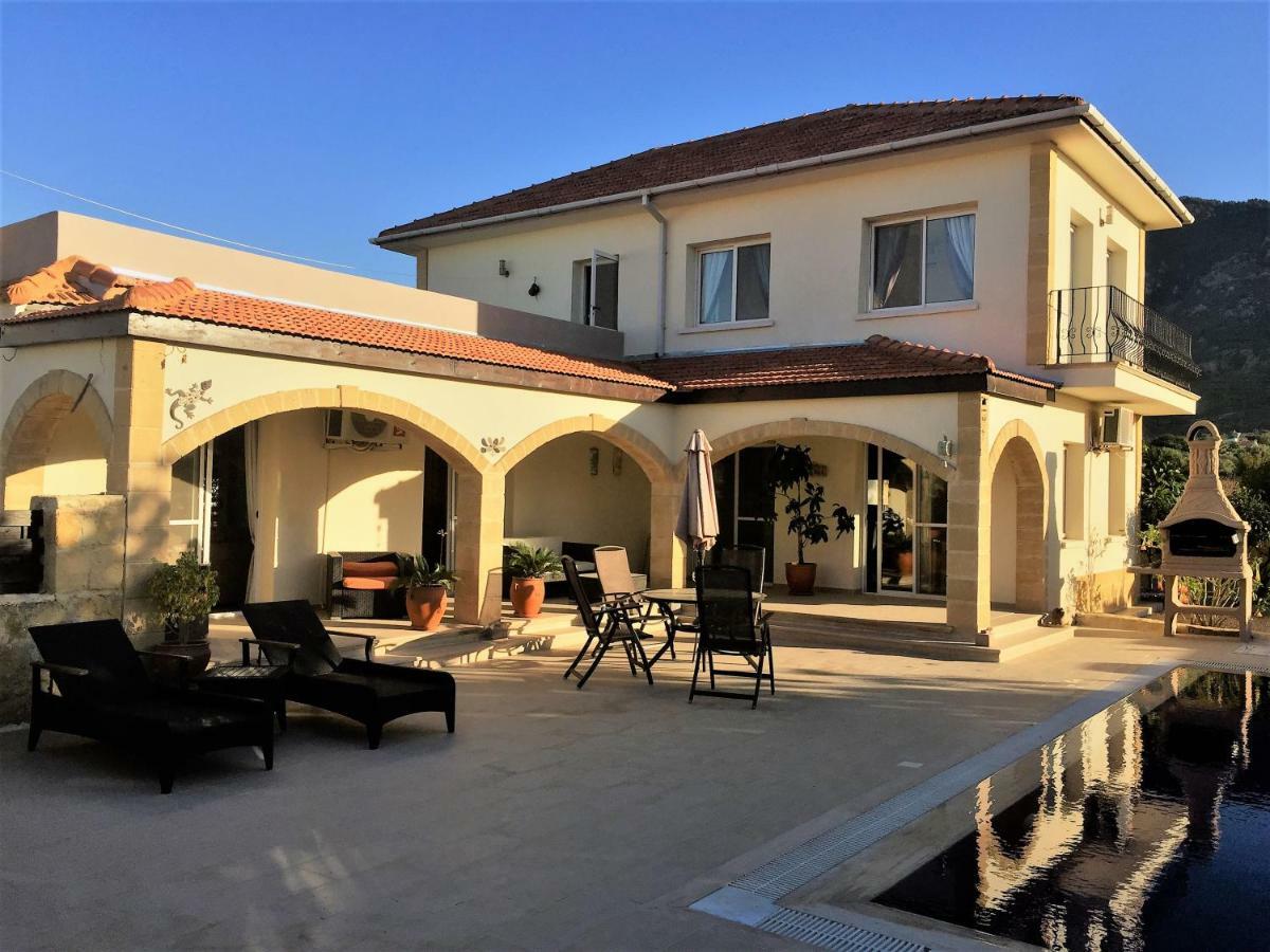 키레니아 Casa Santos Kyrenia 빌라 외부 사진